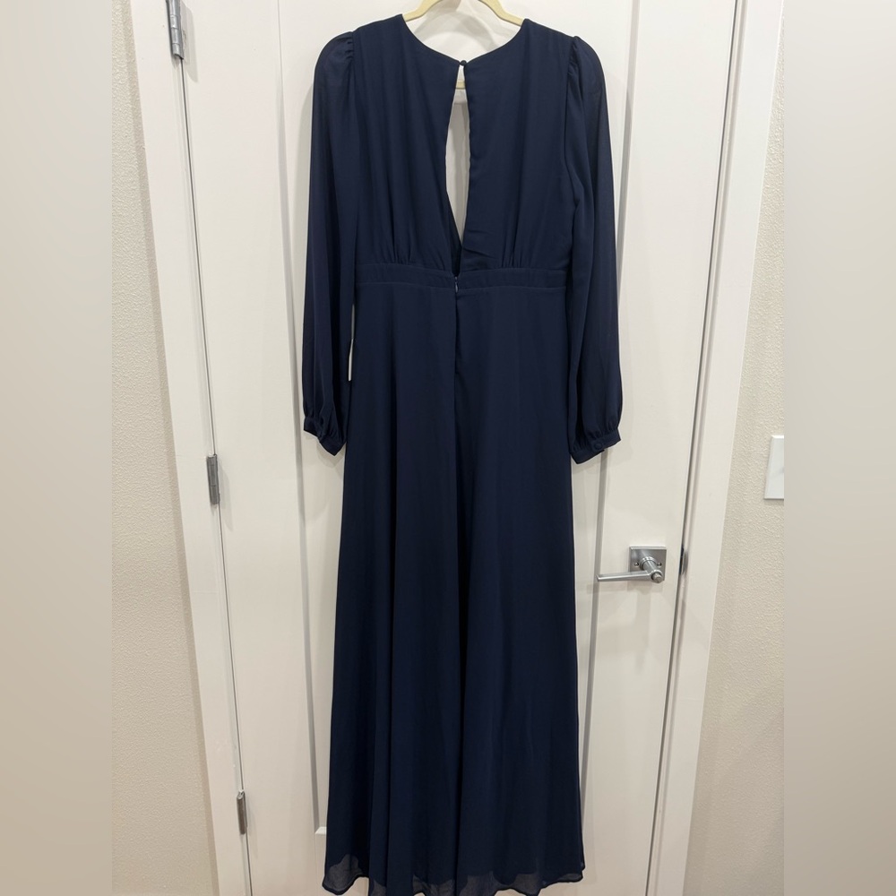 Lulu’s Navy Blue Long Sleeve Maxi Dress, Size Medium, New Never Worn.